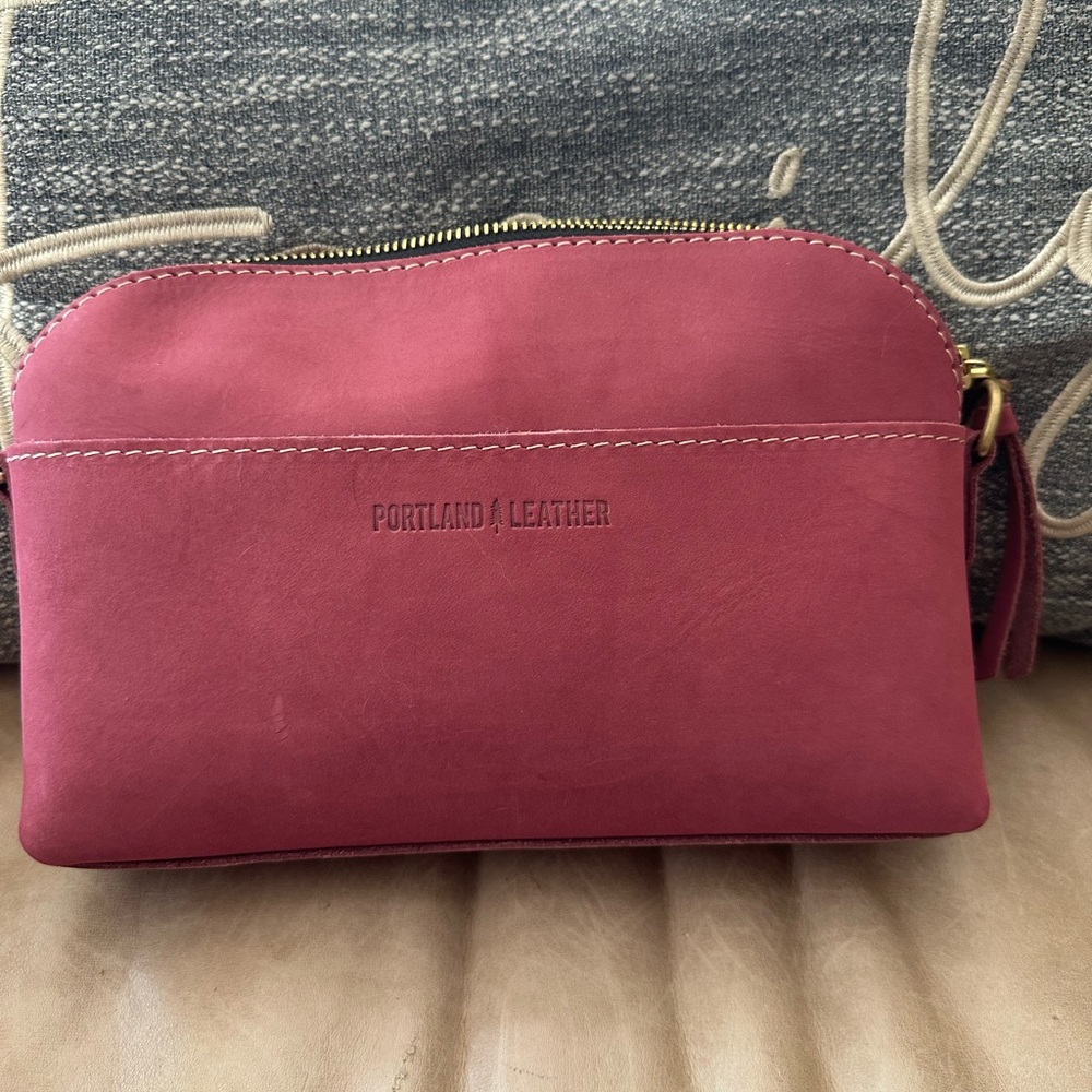 Portland Leather Eclipse Purse in "Foxglove"
